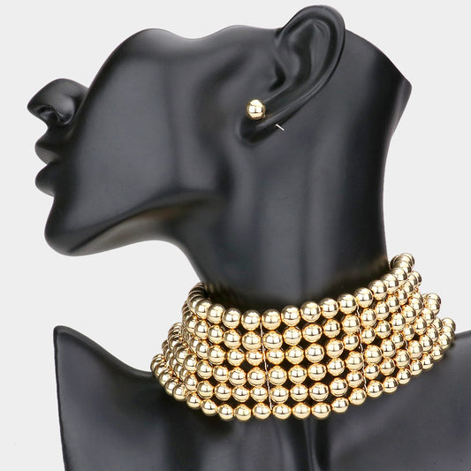 A Regal Golden Choker Set