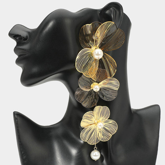 The Filagree Pearl Flower Earrings
