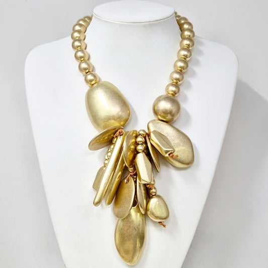 The Golden Pebbles Necklace